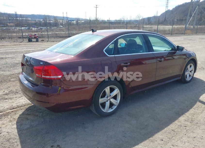 Photo 4 of 2012 Volkswagen Passat 2.5L SE (VIN 1VWBP7A3XCC054072)