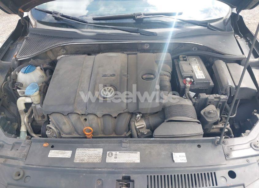 Photo 10 of 2012 Volkswagen Passat 2.5L SE (VIN 1VWBP7A3XCC070451)