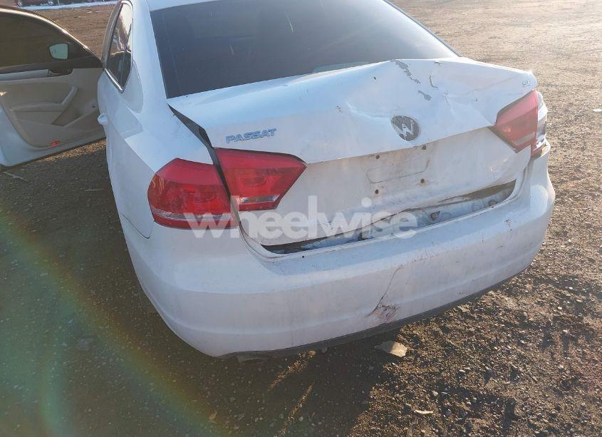 Photo 6 of 2012 Volkswagen Passat 2.5L SE (VIN 1VWBP7A3XCC077531)