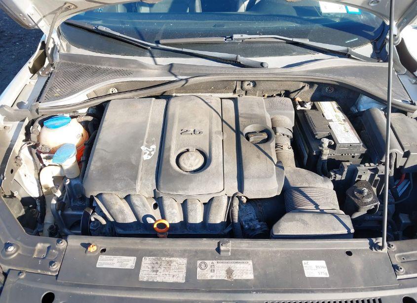 Photo 10 of 2012 Volkswagen Passat 2.5L SE (VIN 1VWBP7A3XCC095222)