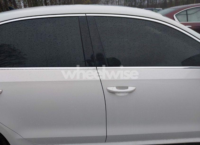 Photo 13 of 2012 Volkswagen Passat 2.5L SE (VIN 1VWBP7A3XCC097665)