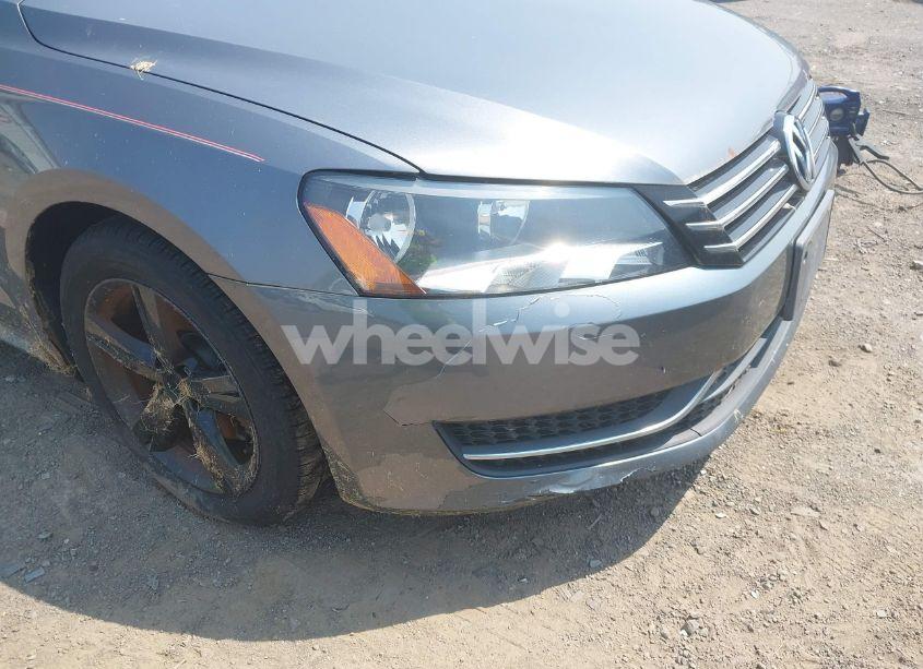 Photo 6 of 2013 Volkswagen Passat 2.5L SE (VIN 1VWBP7A3XDC045535)