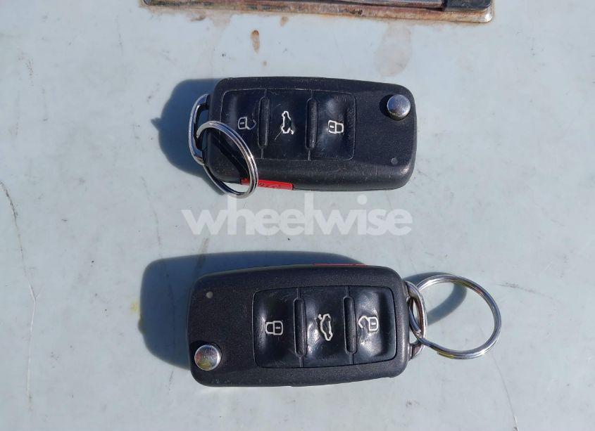 Photo 11 of 2013 Volkswagen Passat 2.5L SE (VIN 1VWBP7A3XDC049293)