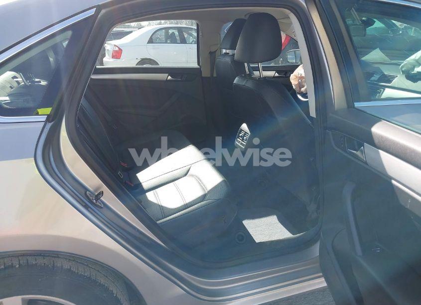 Photo 8 of 2013 Volkswagen Passat 2.5L SE (VIN 1VWBP7A3XDC049293)