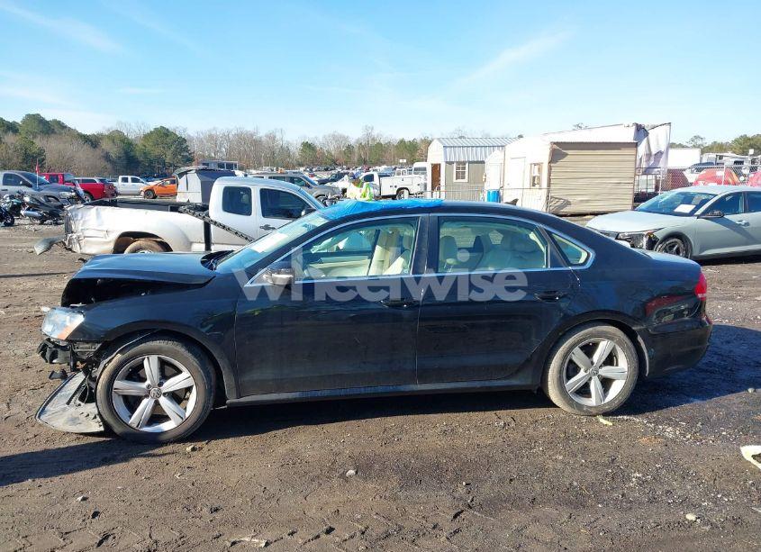 Photo 14 of 2013 Volkswagen Passat 2.5L SE (VIN 1VWBP7A3XDC094329)