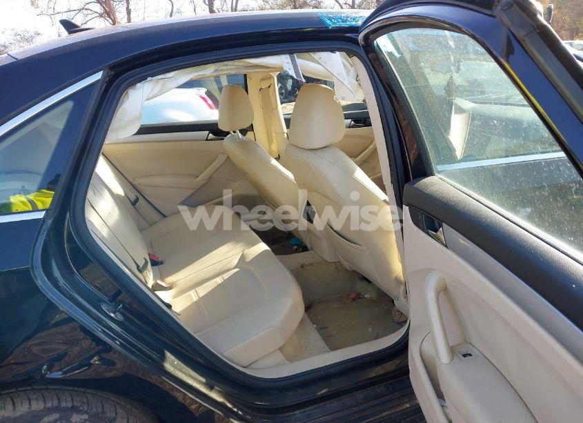 Photo 8 of 2013 Volkswagen Passat 2.5L SE (VIN 1VWBP7A3XDC094329)