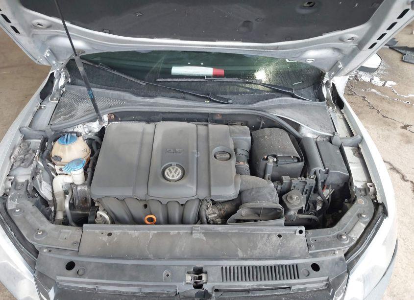 Photo 10 of 2013 Volkswagen Passat 2.5L SE (VIN 1VWBP7A3XDC120234)