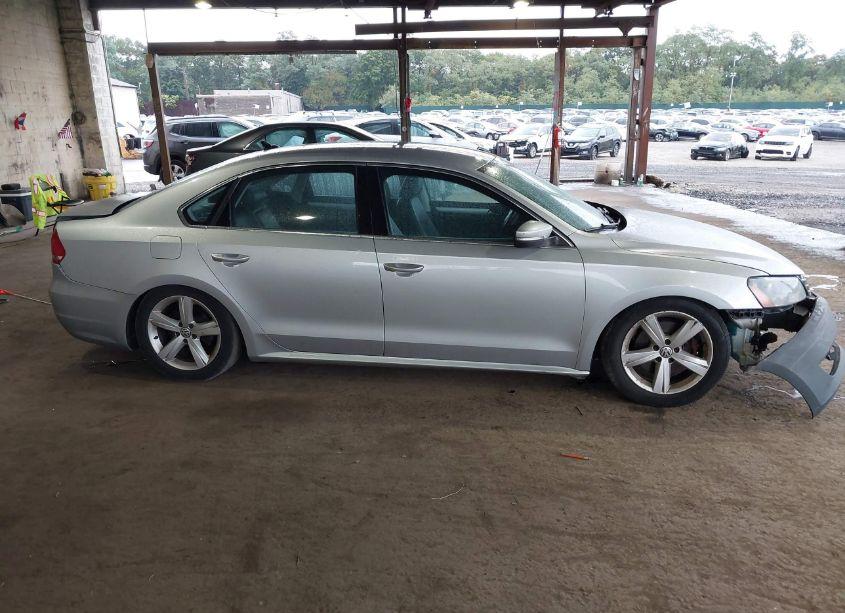 Photo 13 of 2013 Volkswagen Passat 2.5L SE (VIN 1VWBP7A3XDC120234)