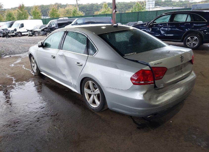 Photo 3 of 2013 Volkswagen Passat 2.5L SE (VIN 1VWBP7A3XDC120234)