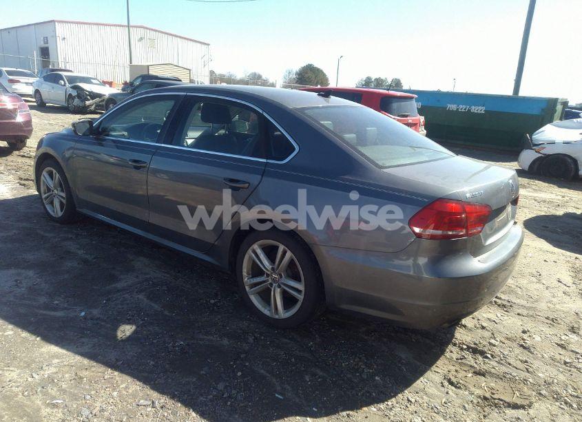 Photo 3 of 2014 Volkswagen Passat 1.8T SE (VIN 1VWBS7A30EC039064)