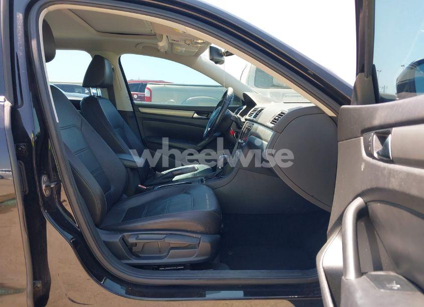 Photo 5 of 2014 Volkswagen Passat 1.8T SE (VIN 1VWBS7A30EC109291)