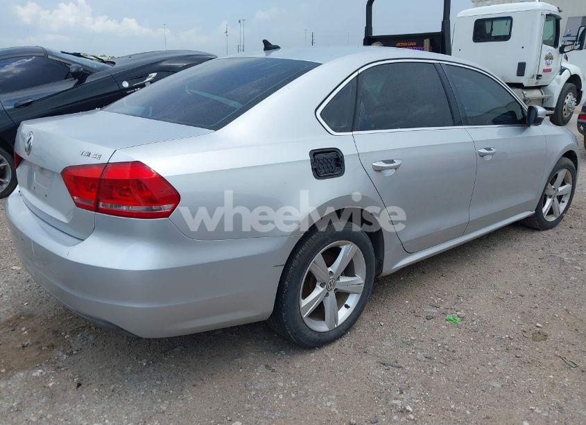 Photo 4 of 2014 Volkswagen Passat 1.8T SE (VIN 1VWBS7A30EC120825)