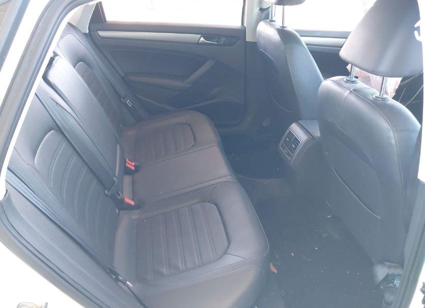 Photo 8 of 2015 Volkswagen Passat 1.8T SE (VIN 1VWBS7A30FC023643)