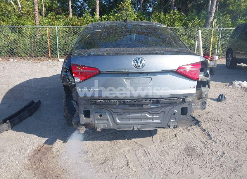 Photo 17 of 2016 Volkswagen Passat 1.8T SE (VIN 1VWBS7A30GC048804)