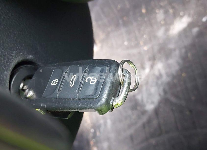 Photo 11 of 2014 Volkswagen Passat 1.8T SE (VIN 1VWBS7A31EC055144)