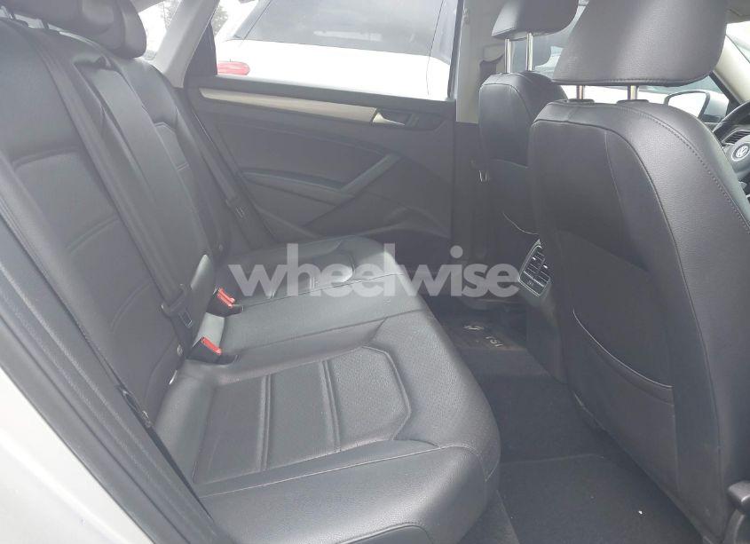 Photo 8 of 2014 Volkswagen Passat 1.8T SE (VIN 1VWBS7A31EC061154)
