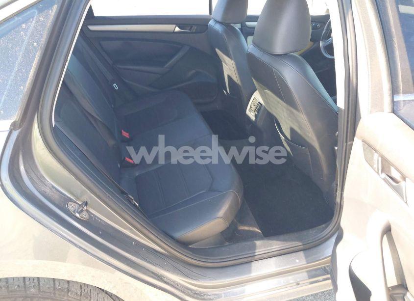 Photo 8 of 2014 Volkswagen Passat 1.8T SE (VIN 1VWBS7A31EC078858)