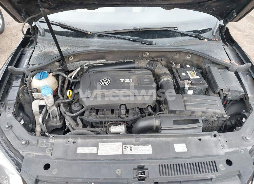 Photo 10 of 2014 Volkswagen Passat 1.8T SE (VIN 1VWBS7A31EC078875)