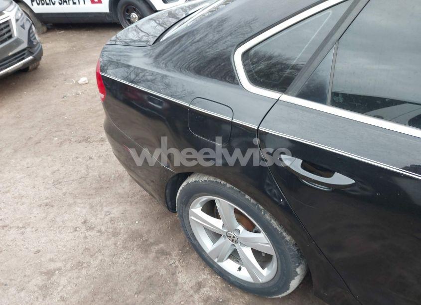 Photo 11 of 2014 Volkswagen Passat 1.8T SE (VIN 1VWBS7A31EC078875)