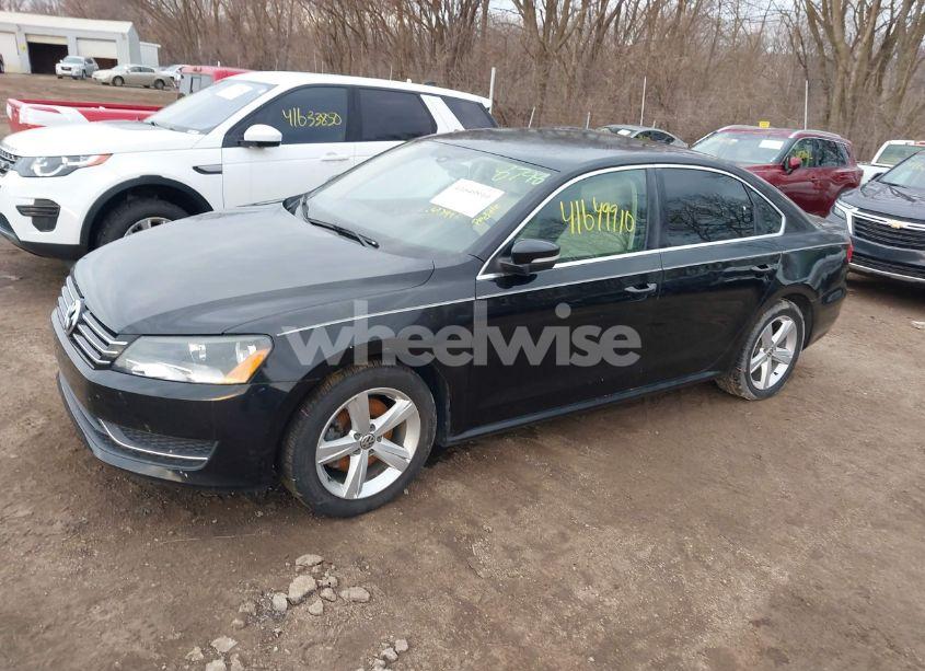 Photo 2 of 2014 Volkswagen Passat 1.8T SE (VIN 1VWBS7A31EC078875)