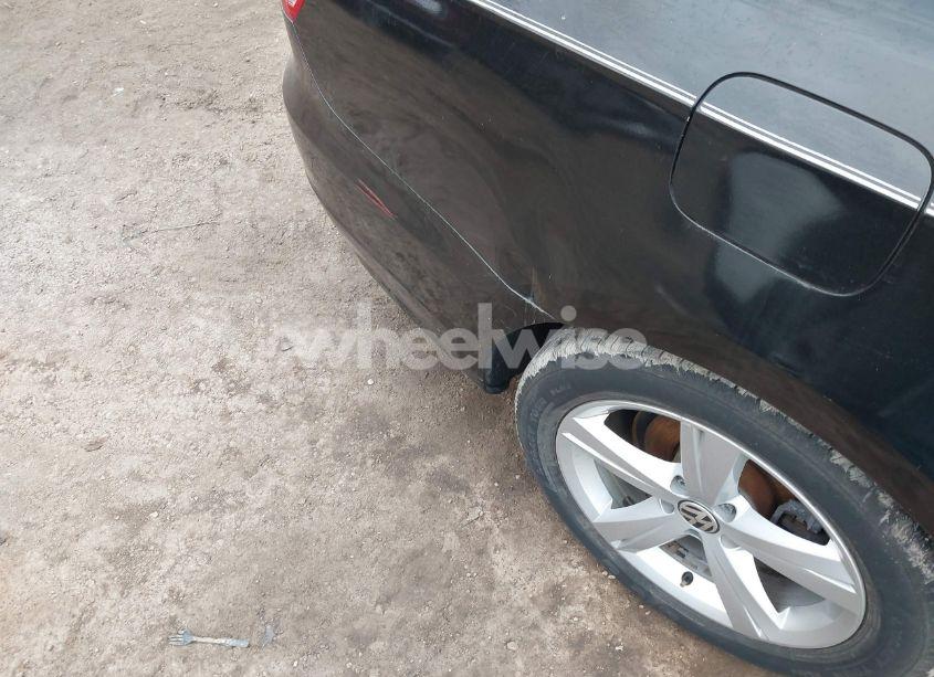 Photo 6 of 2014 Volkswagen Passat 1.8T SE (VIN 1VWBS7A31EC078875)