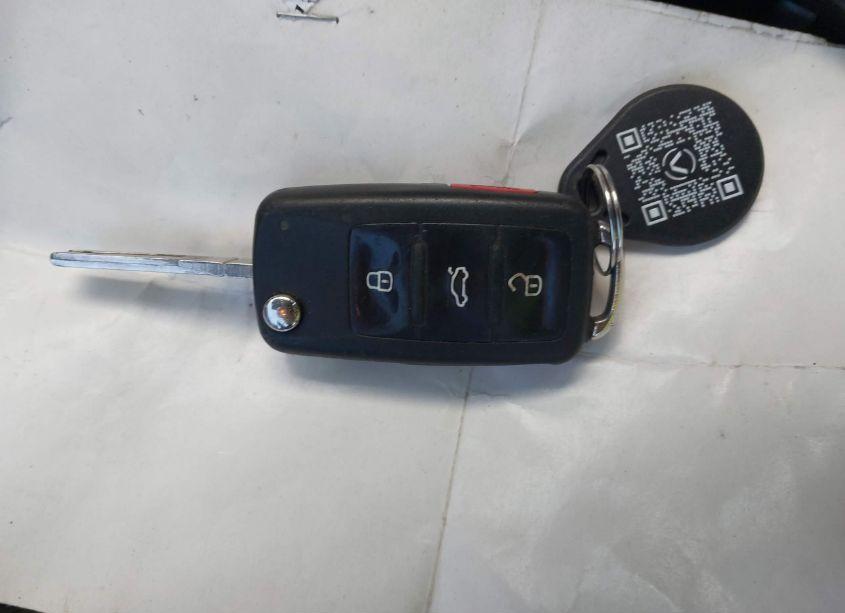 Photo 11 of 2014 Volkswagen Passat 1.8T SE (VIN 1VWBS7A31EC105928)