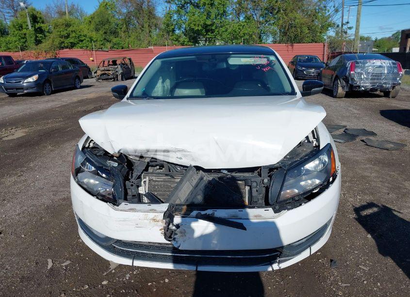 Photo 12 of 2015 Volkswagen Passat 1.8T SPORT (VIN 1VWBS7A31FC075721)