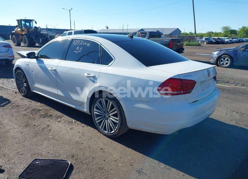 Photo 3 of 2015 Volkswagen Passat 1.8T SPORT (VIN 1VWBS7A31FC075721)