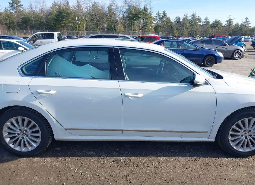 Photo 14 of 2016 Volkswagen Passat 1.8T SE (VIN 1VWBS7A31GC016170)