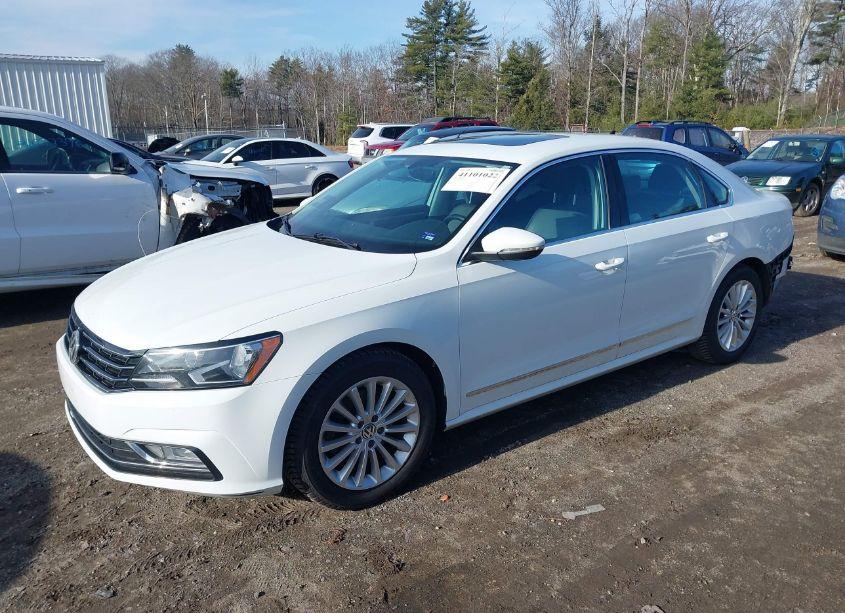 Photo 2 of 2016 Volkswagen Passat 1.8T SE (VIN 1VWBS7A31GC016170)