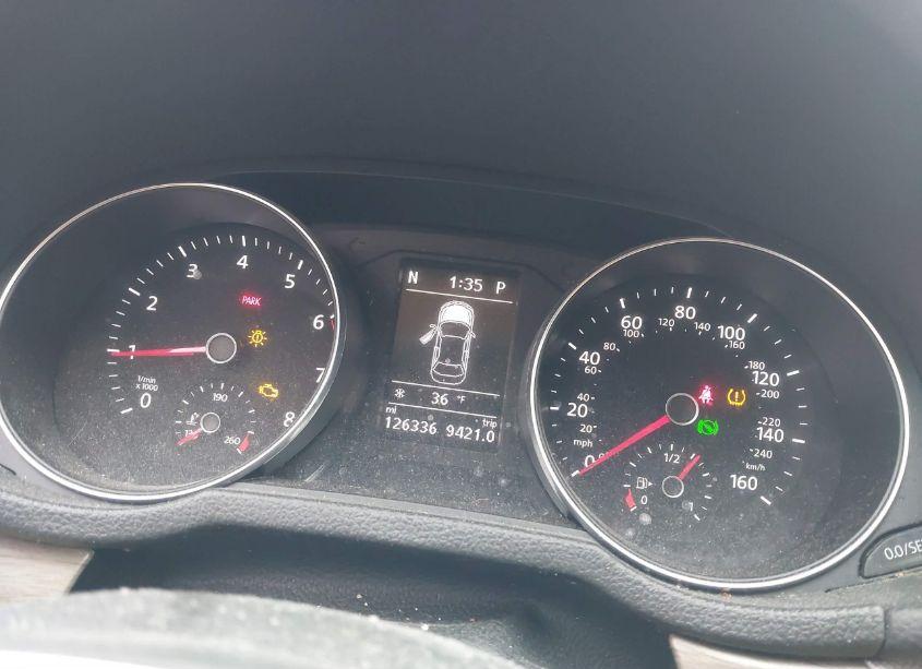 Photo 6 of 2016 Volkswagen Passat 1.8T SE (VIN 1VWBS7A31GC065949)