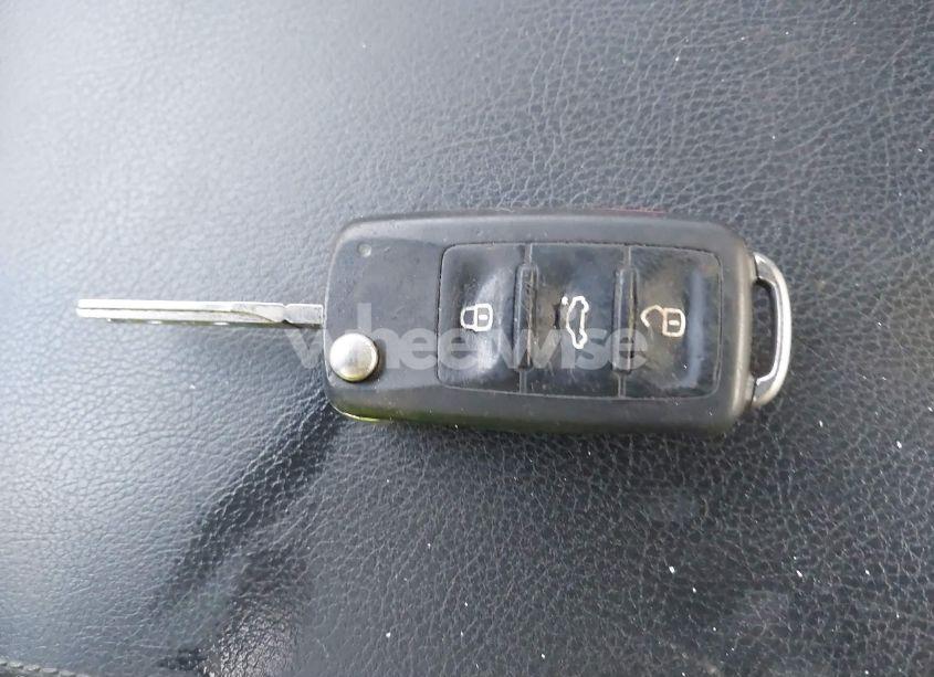 Photo 11 of 2014 Volkswagen Passat SE (VIN 1VWBS7A32EC057808)