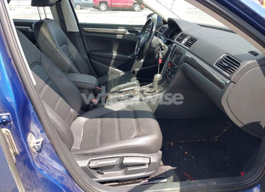 Photo 5 of 2016 Volkswagen Passat 1.8T SE (VIN 1VWBS7A32GC024701)