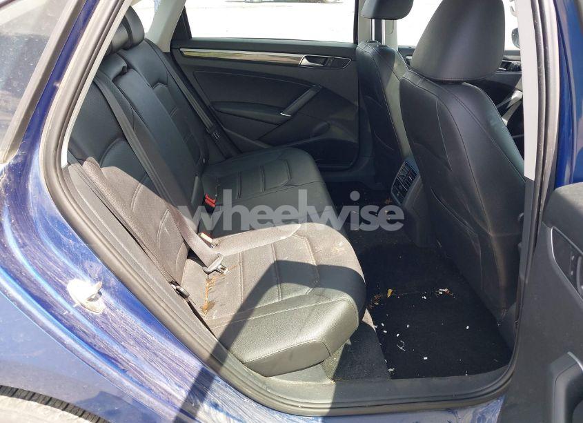 Photo 8 of 2016 Volkswagen Passat 1.8T SE (VIN 1VWBS7A32GC024701)