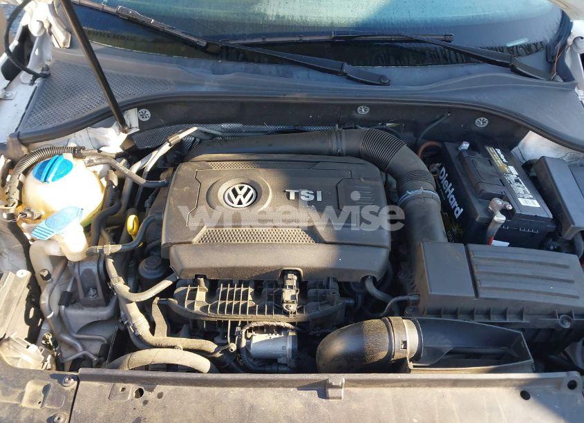 Photo 10 of 2014 Volkswagen Passat 1.8T SE (VIN 1VWBS7A33EC066257)