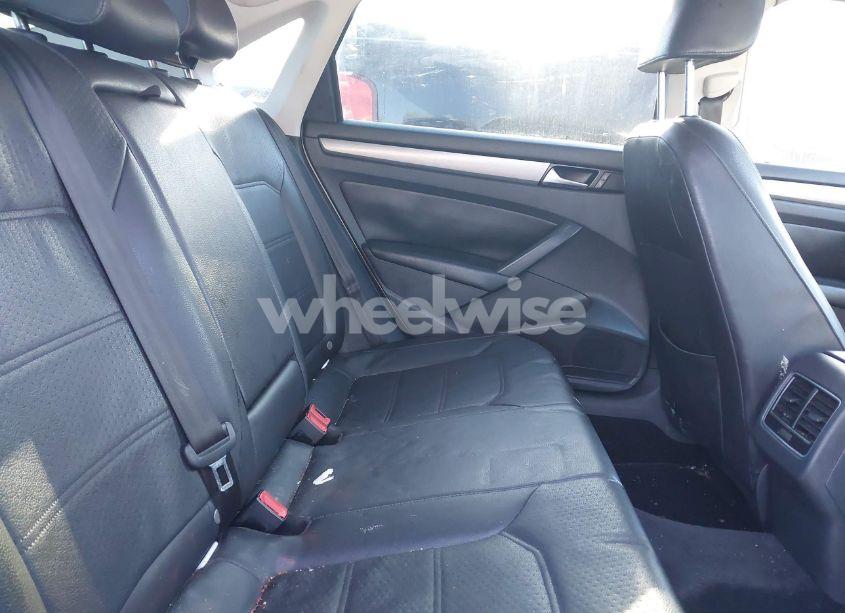 Photo 8 of 2014 Volkswagen Passat 1.8T SE (VIN 1VWBS7A33EC066257)