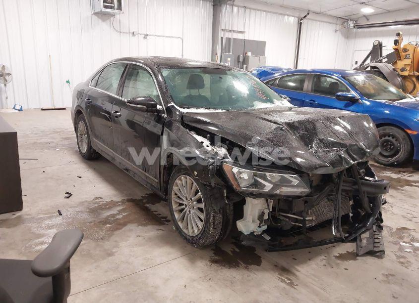 Photo 14 of 2016 Volkswagen Passat 1.8T SE (VIN 1VWBS7A33GC056668)