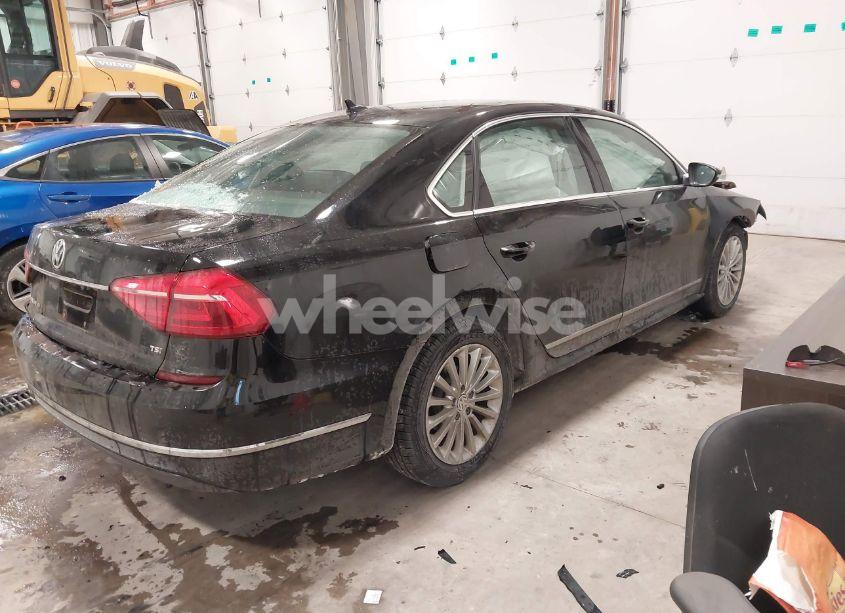 Photo 4 of 2016 Volkswagen Passat 1.8T SE (VIN 1VWBS7A33GC056668)