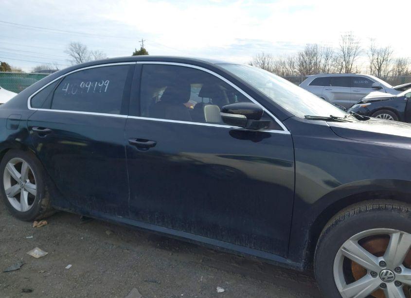 Photo 14 of 2015 Volkswagen Passat 1.8T SE (VIN 1VWBS7A34FC017313)