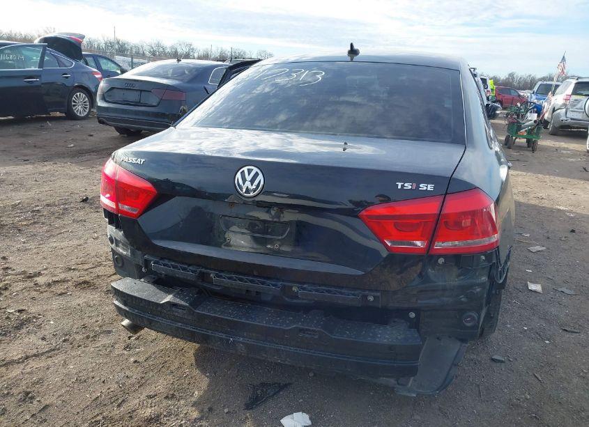 Photo 17 of 2015 Volkswagen Passat 1.8T SE (VIN 1VWBS7A34FC017313)