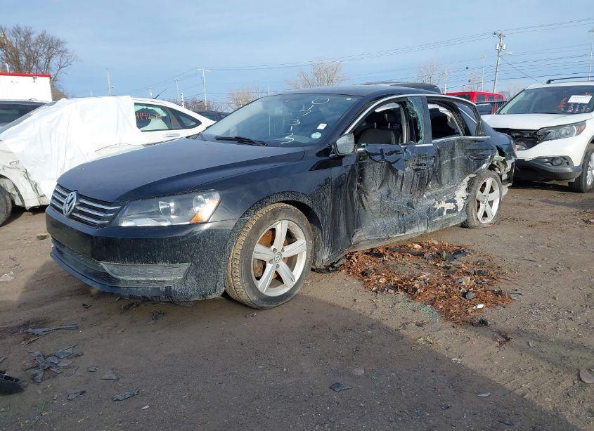 Photo 2 of 2015 Volkswagen Passat 1.8T SE (VIN 1VWBS7A34FC017313)