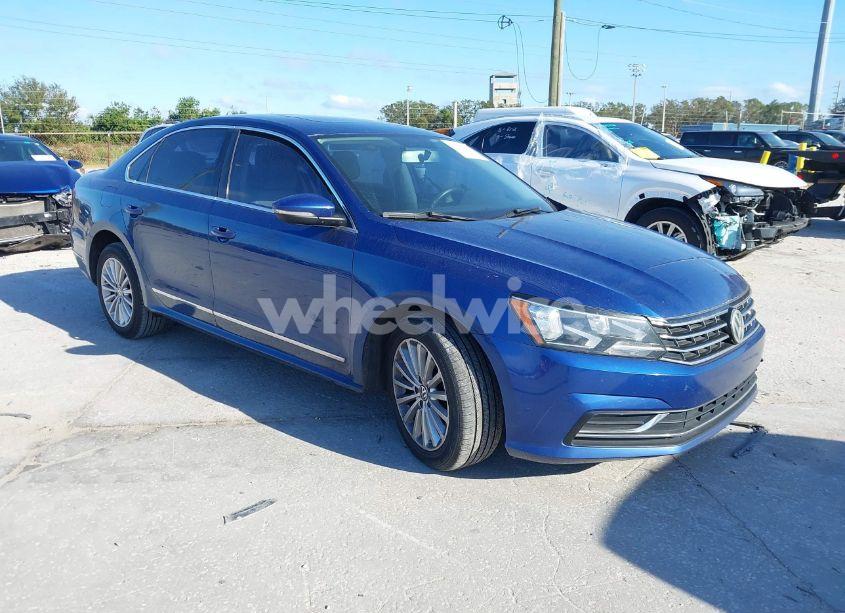 2016 Volkswagen Passat 1.8T SE (VIN 1VWBS7A34GC034971) main photo
