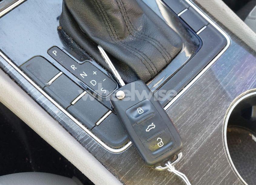 Photo 11 of 2016 Volkswagen Passat 1.8T SE (VIN 1VWBS7A34GC034971)