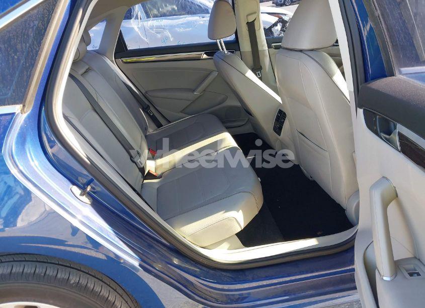 Photo 8 of 2016 Volkswagen Passat 1.8T SE (VIN 1VWBS7A34GC034971)