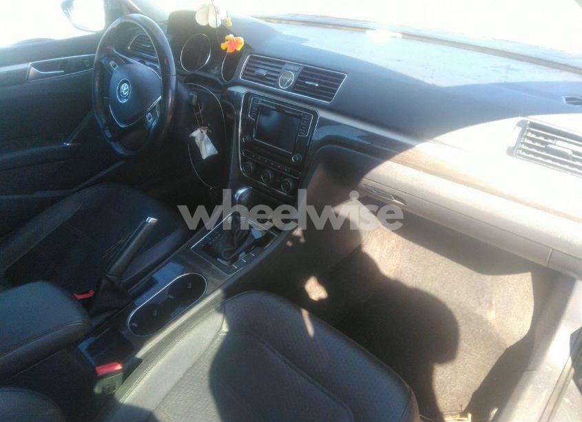 Photo 5 of 2016 Volkswagen Passat 1.8T SE (VIN 1VWBS7A34GC059434)