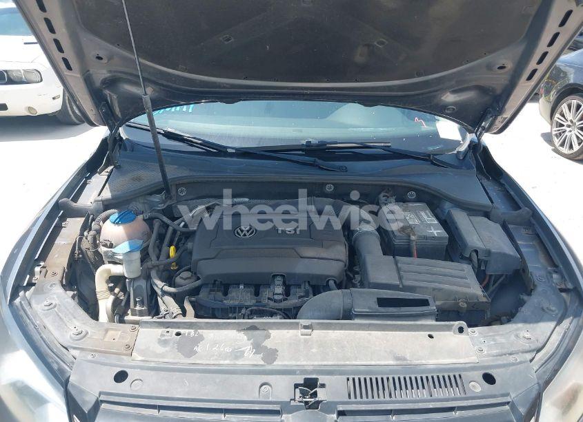 Photo 10 of 2014 Volkswagen Passat 1.8T SE (VIN 1VWBS7A35EC098479)