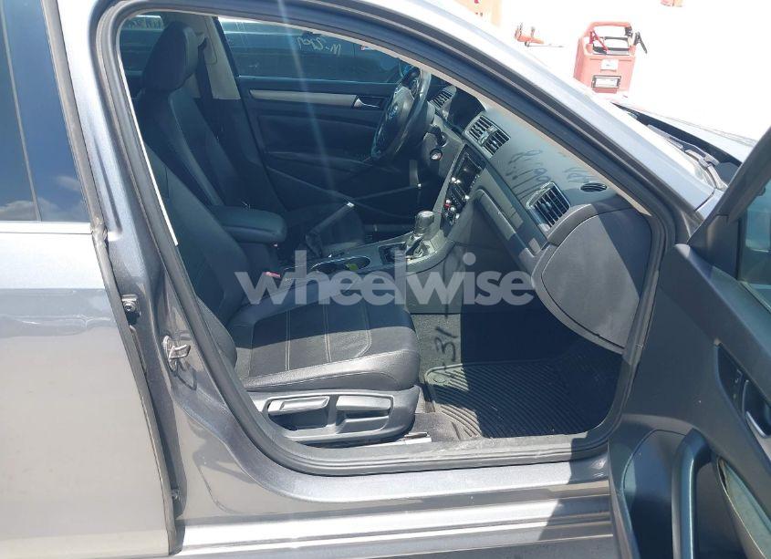 Photo 5 of 2014 Volkswagen Passat 1.8T SE (VIN 1VWBS7A35EC098479)