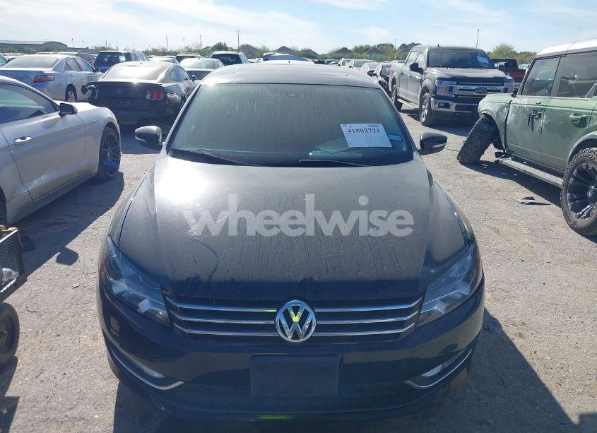 Photo 6 of 2015 Volkswagen Passat 1.8T SE (VIN 1VWBS7A35FC104413)
