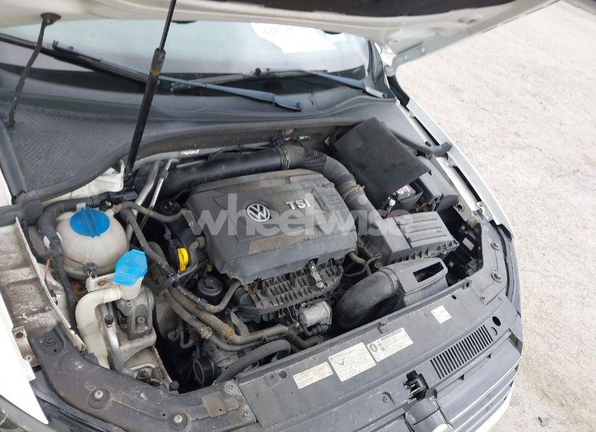 Photo 10 of 2014 Volkswagen Passat 1.8T SE (VIN 1VWBS7A36EC051767)