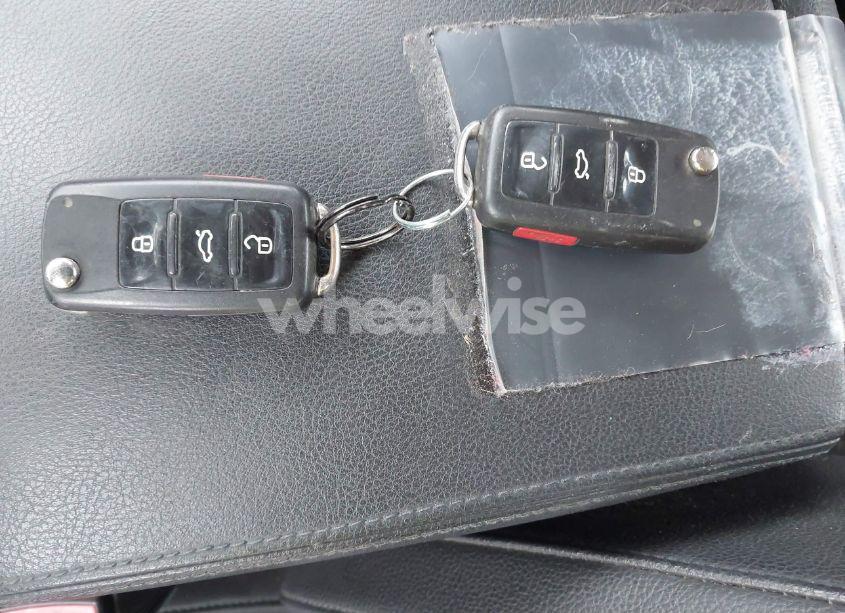 Photo 11 of 2014 Volkswagen Passat 1.8T SE (VIN 1VWBS7A36EC051767)